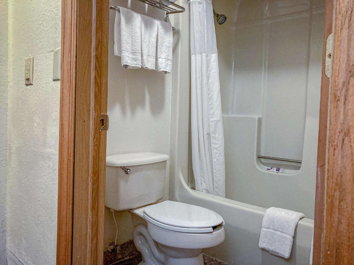 Motel 6 Elkhart, In מראה חיצוני תמונה