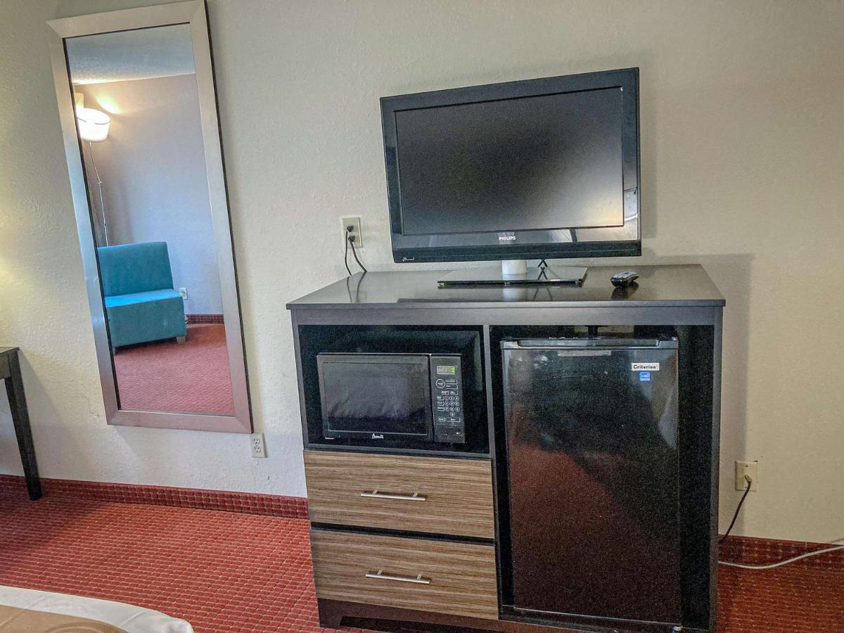 Motel 6 Elkhart, In מראה חיצוני תמונה